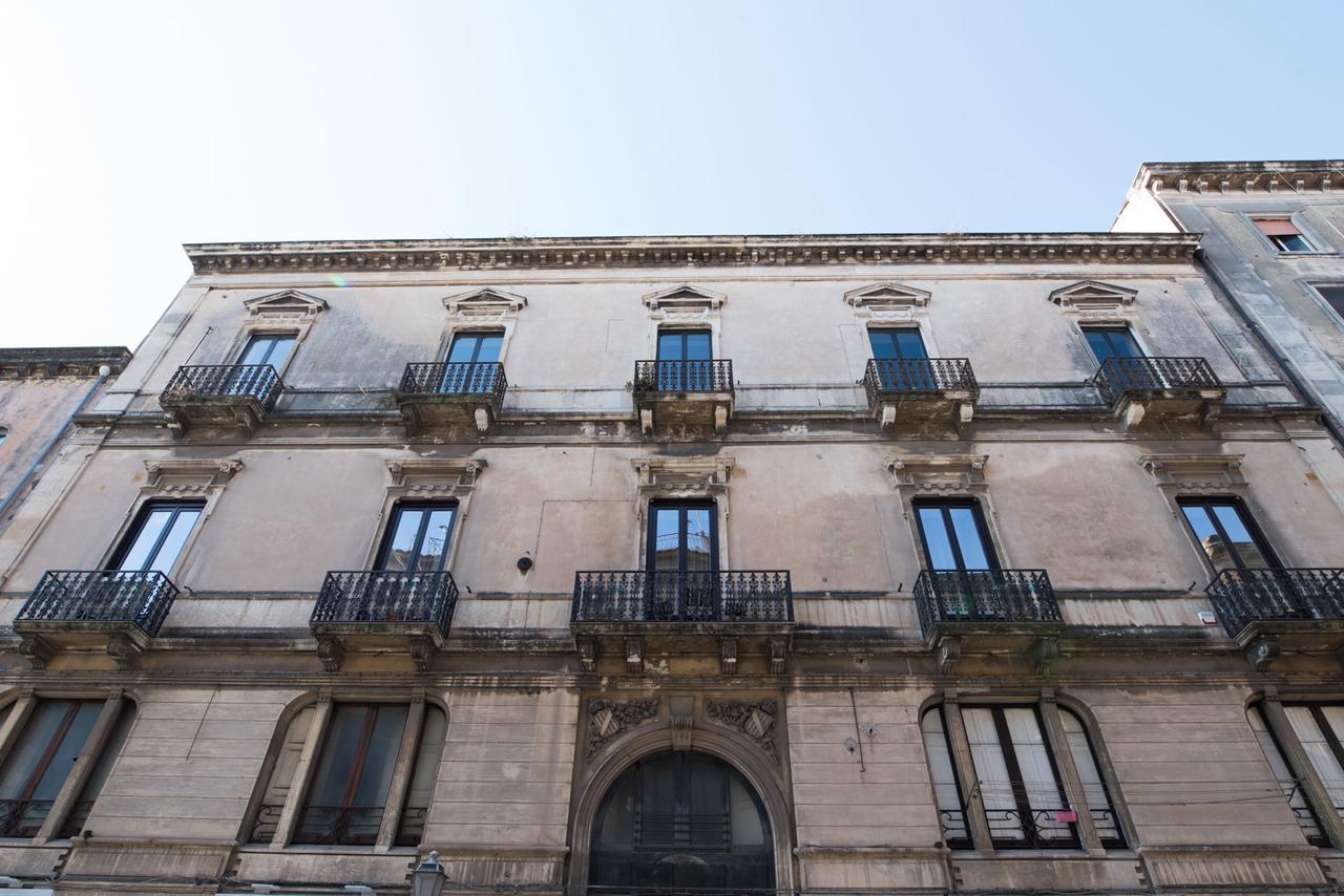 Lettera Living Apartment Catania Bagian luar foto