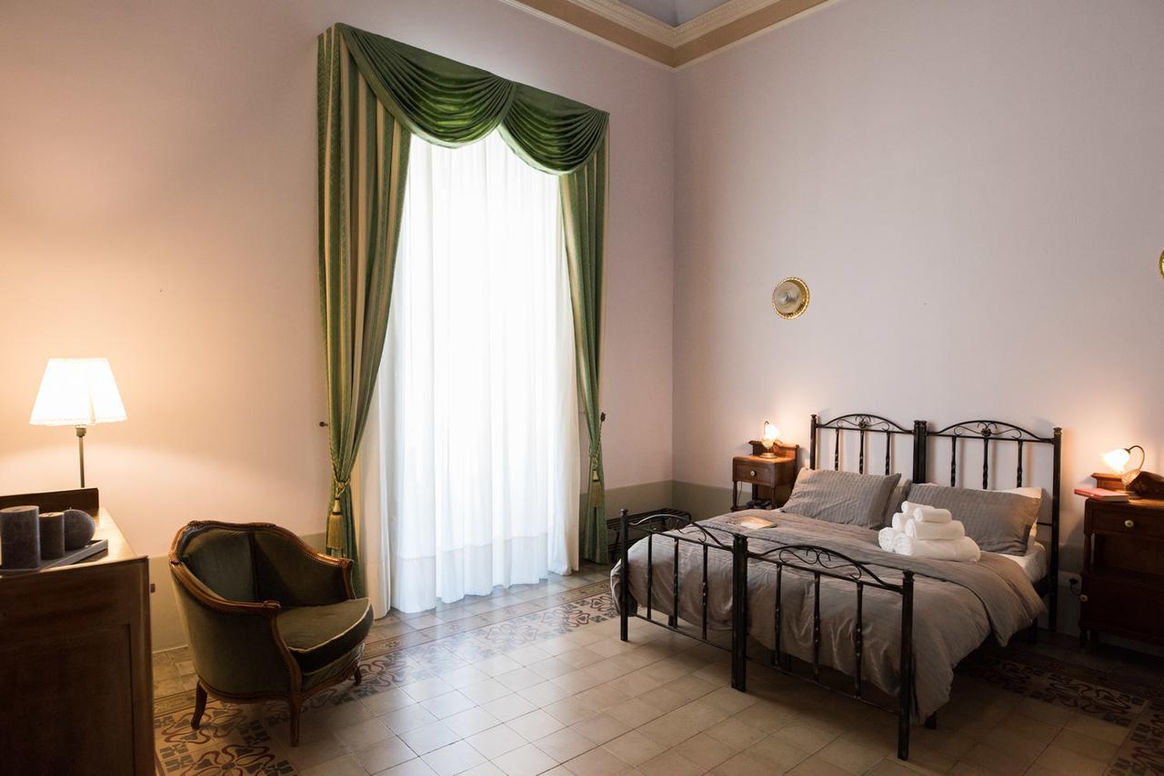 Lettera Living Apartment Catania Bagian luar foto