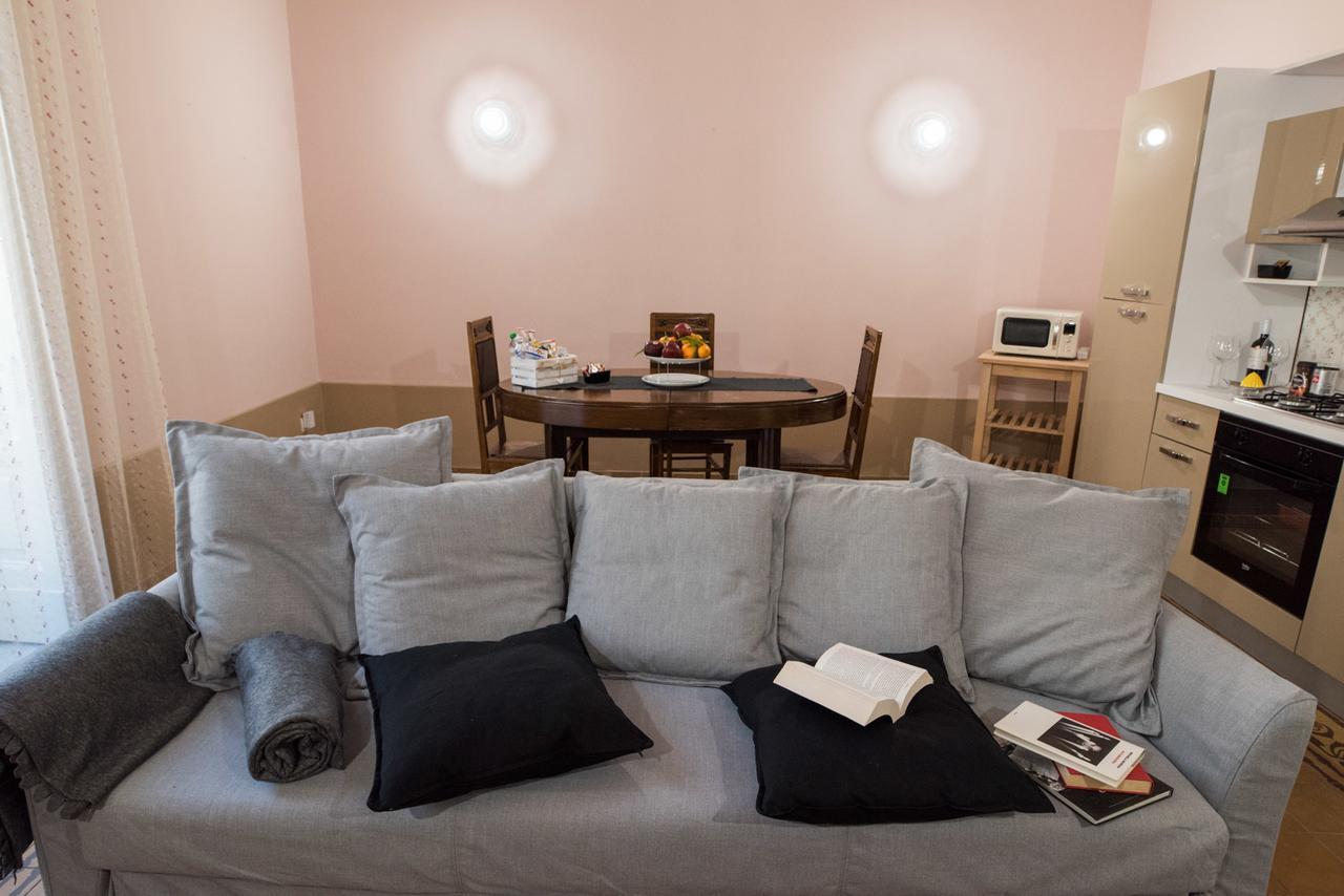 Lettera Living Apartment Catania Bagian luar foto