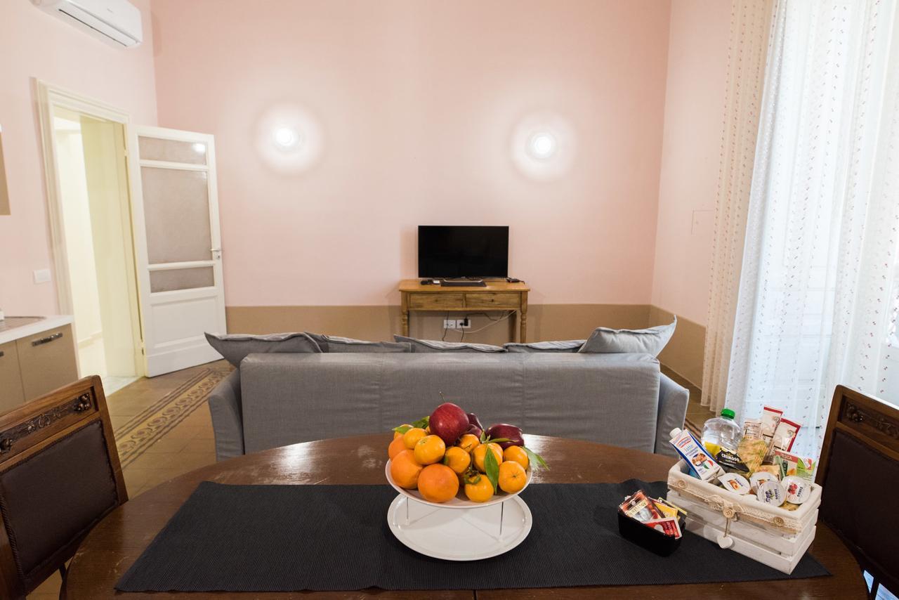 Lettera Living Apartment Catania Bagian luar foto