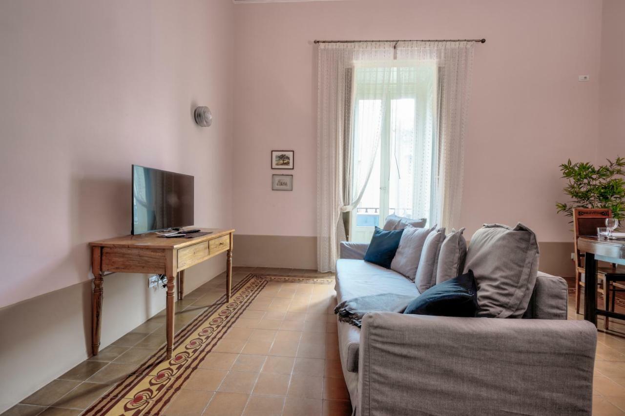 Lettera Living Apartment Catania Bagian luar foto