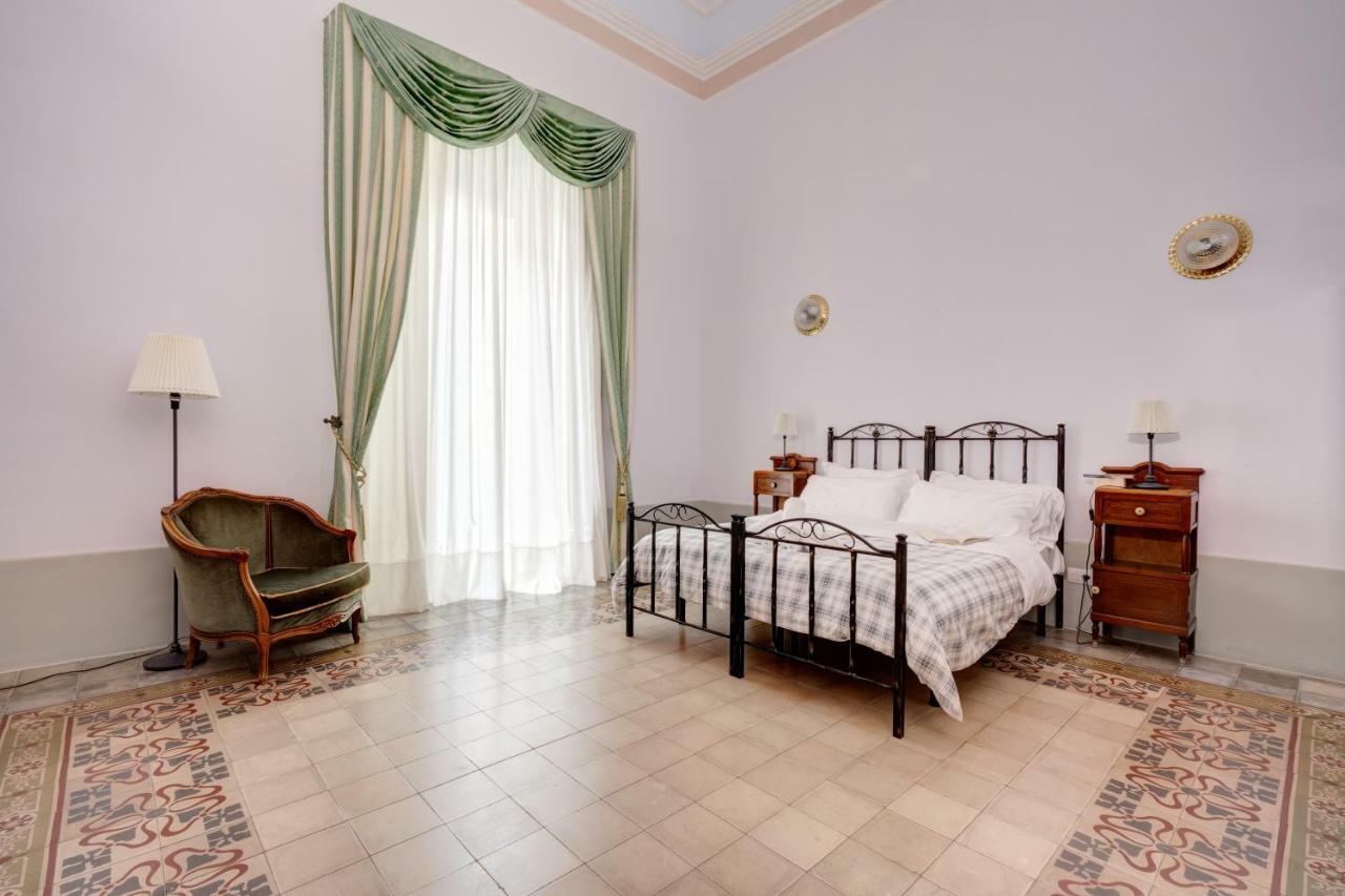Lettera Living Apartment Catania Bagian luar foto