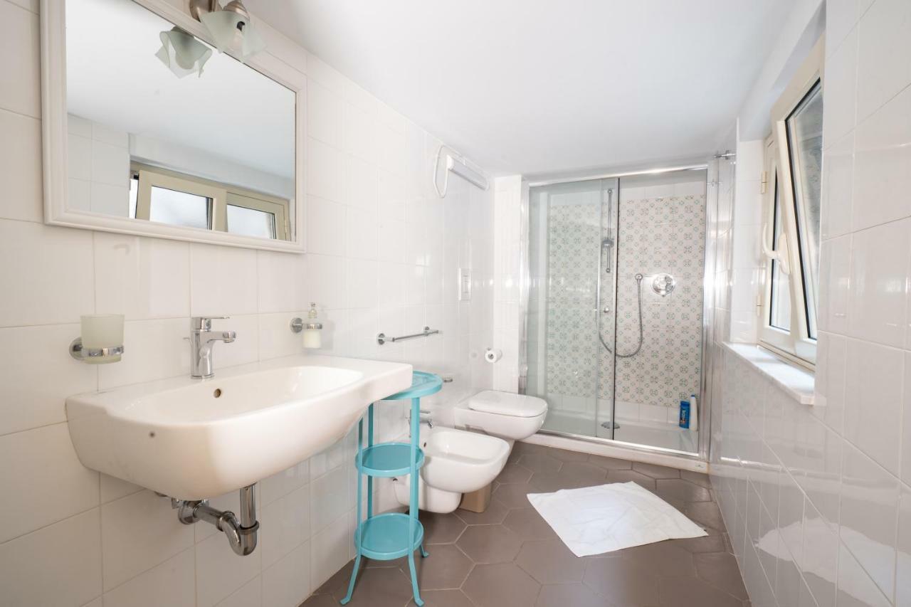 Lettera Living Apartment Catania Bagian luar foto
