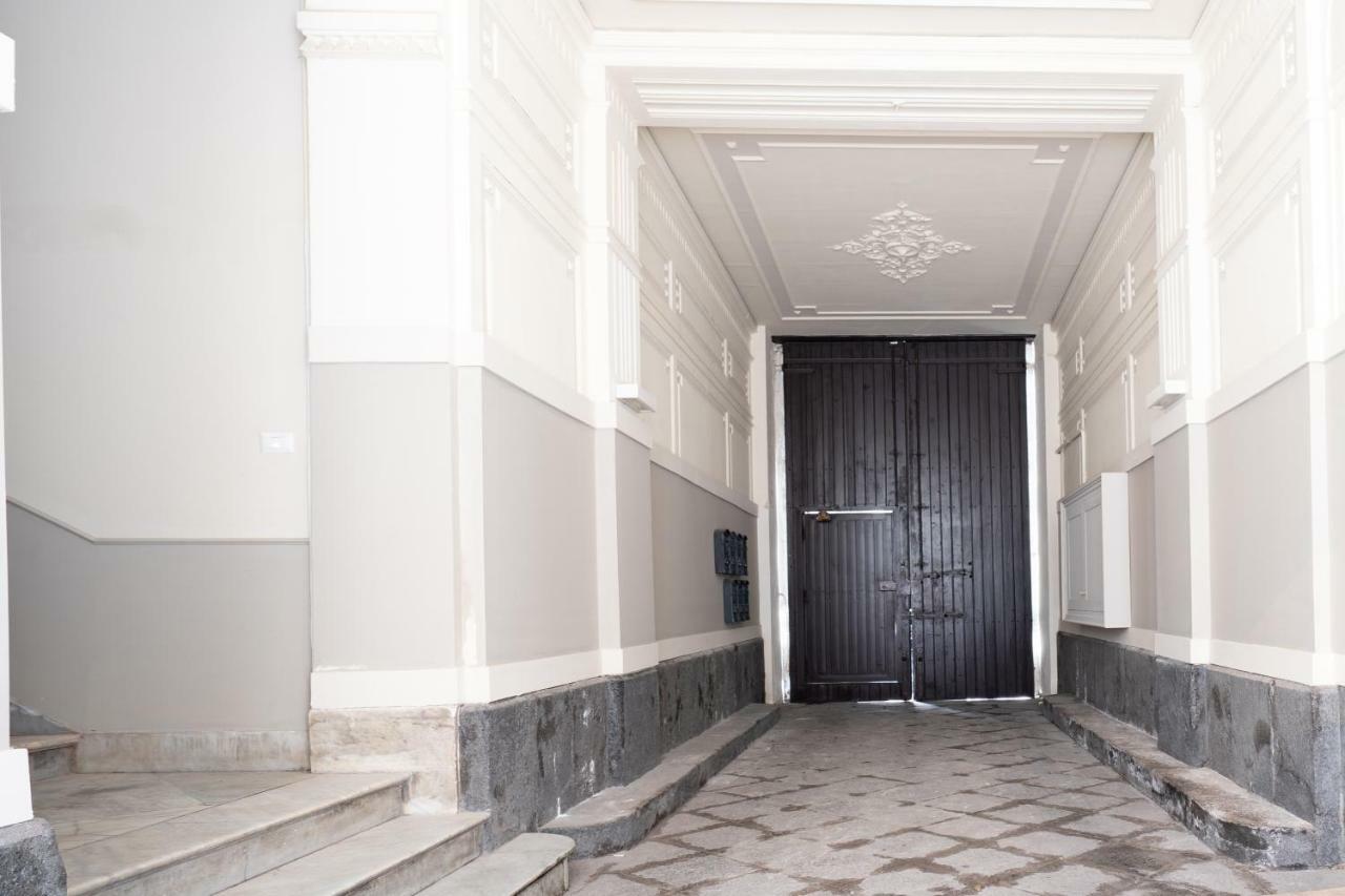 Lettera Living Apartment Catania Bagian luar foto