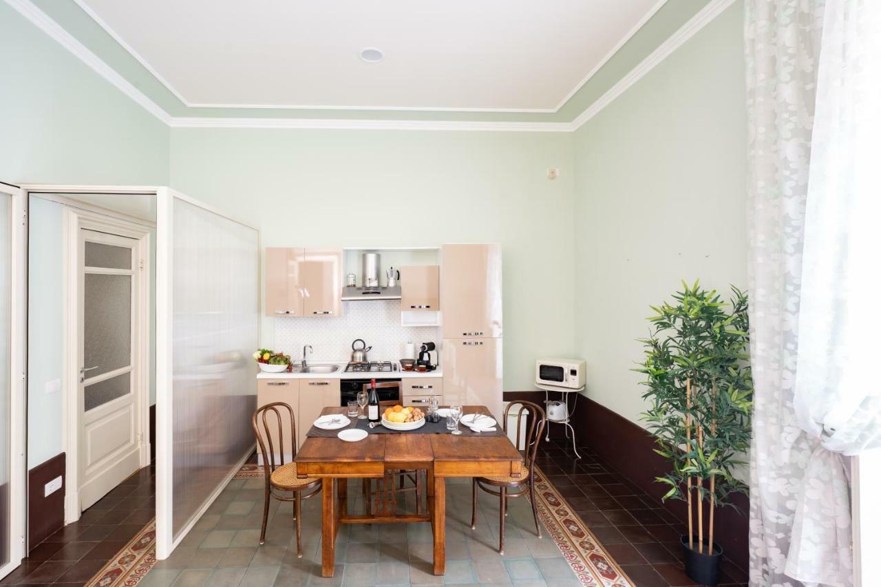 Lettera Living Apartment Catania Bagian luar foto