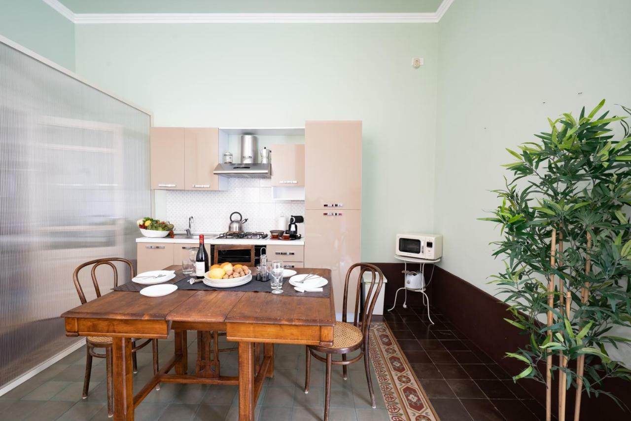 Lettera Living Apartment Catania Bagian luar foto