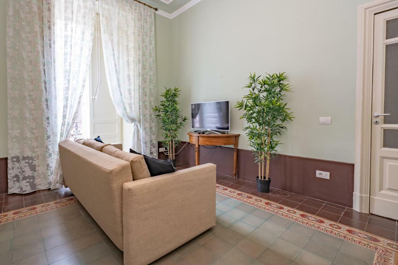 Lettera Living Apartment Catania Bagian luar foto