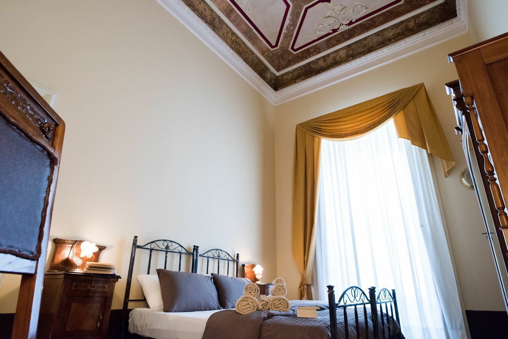 Lettera Living Apartment Catania Bagian luar foto